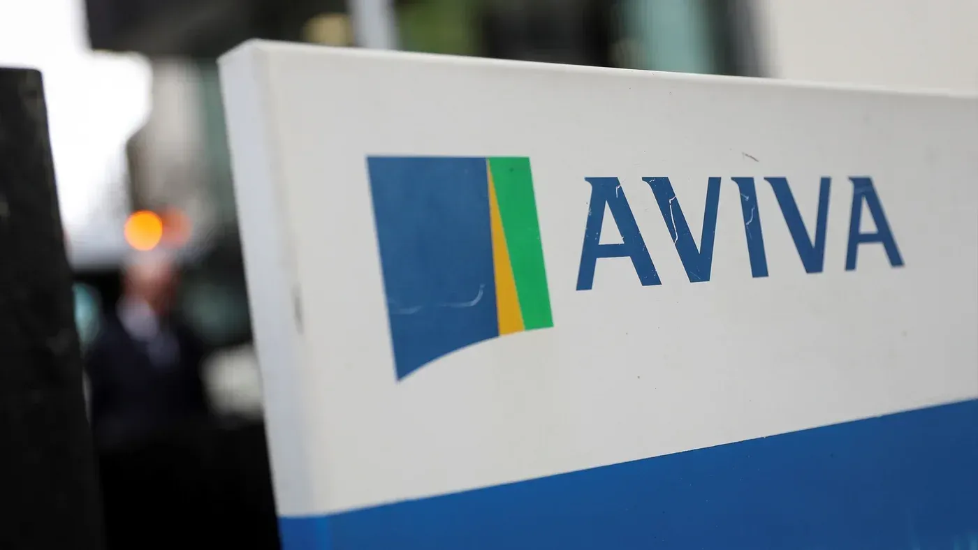 شعار شركة Aviva Investors، الذراع الاستثمارية لشركة التأمين البريطانية، مع التركيز على استثماراتها في السندات الحكومية الإسرائيلية.