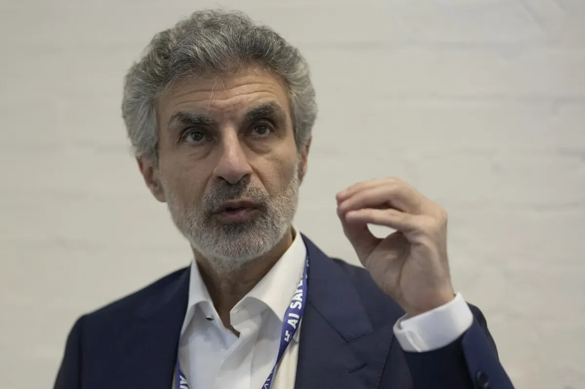 عالم الذكاء الاصطناعي يوشوا بنجيو يتحدث عن مخاطر الذكاء الاصطناعي المتقدم وتأثيراته المحتملة على الوظائف والأمن.