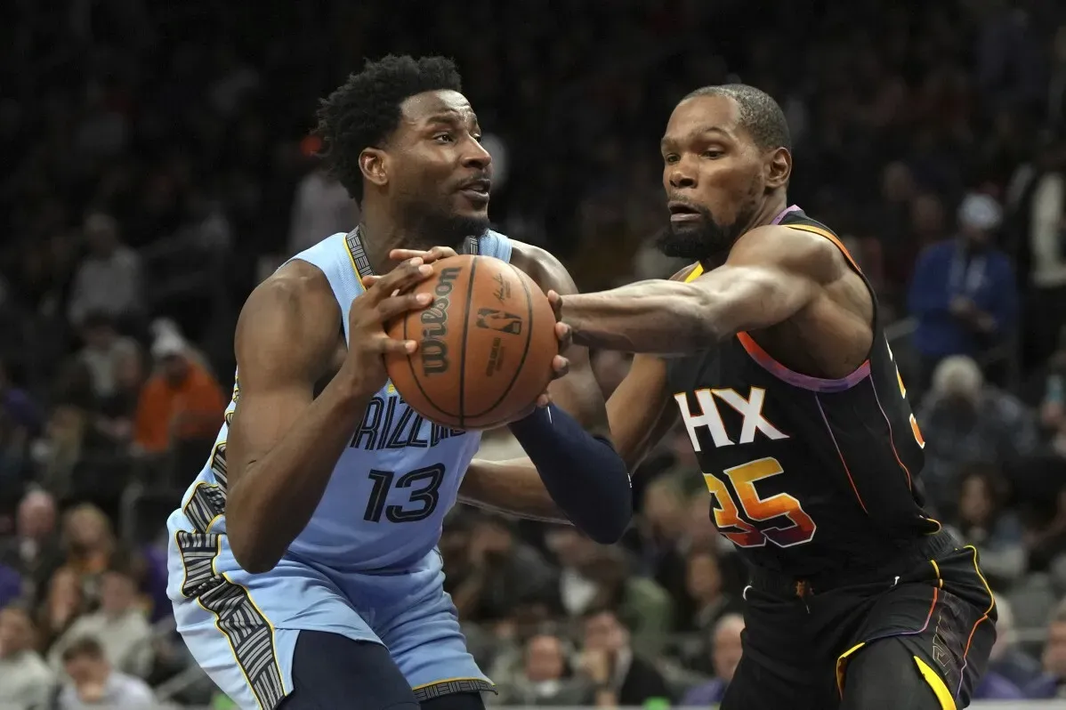 كيفن ديورانت يصبح اللاعب الثامن في تاريخ دوري NBA الذي يسجل 30,000 نقطة