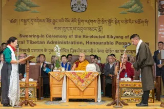 أدى Penpa Tsering اليمين الدستورية لولاية ثانية كرئيس للحكومة التبتية في المنفى، بحضور الدالاي لاما ومئات من التبتيين والرهبان.