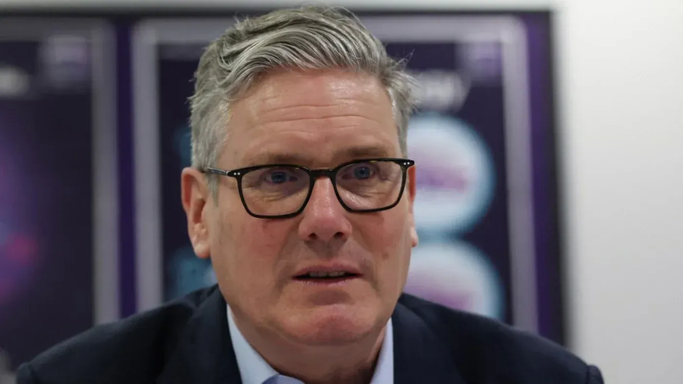 كير ستارمر، زعيم حزب العمال البريطاني، يتحدث حول قرار السماح للولايات المتحدة باستخدام القواعد الجوية البريطانية ضد إيران.