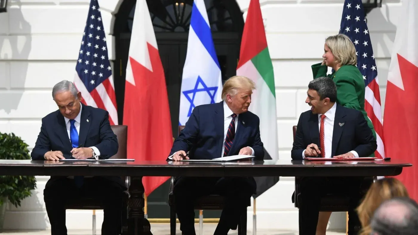 توقيع اتفاقيات تطبيع العلاقات بين الإمارات وإسرائيل والبحرين في البيت الأبيض، بحضور ترامب ونتنياهو.
