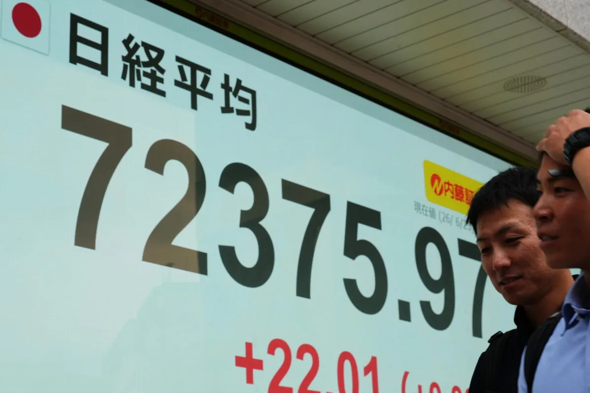مؤشر Nikkei 225 الياباني يسجل ارتفاعًا قياسيًا عند 72,375.97 نقطة، مع تفاعل المتداولين الإيجابي تجاه أسهم التكنولوجيا.