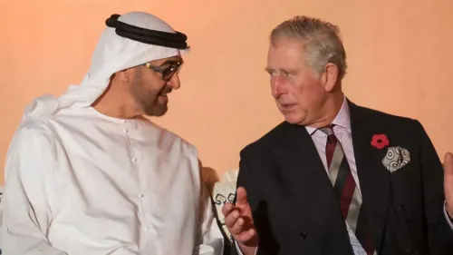 لقاء بين ولي عهد الإمارات محمد بن زايد وملك المملكة المتحدة تشارلز الثالث، حيث يناقشان قضايا سياسية مهمة تتعلق بالأسلحة.