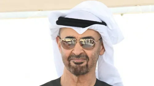 تعبير عن التوترات بين الإمارات والسعودية بعد خروج الإمارات من أوبك، مع التركيز على الأبعاد السياسية والاقتصادية.