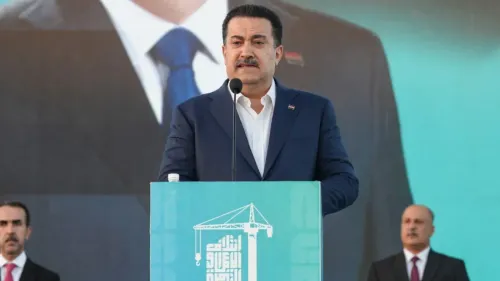 رئيس الوزراء العراقي محمد شياع السوداني يتحدث في مؤتمر صحفي، مع التركيز على قضايا نزع السلاح والانتخابات البرلمانية المقبلة.