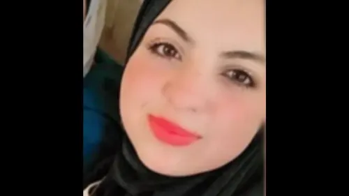 صورة لرغد عاشور، فتاة فلسطينية في السابعة عشرة من عمرها، التي قُتلت في غارة إسرائيلية أثناء توجهها لمركز تعليمي في غزة.