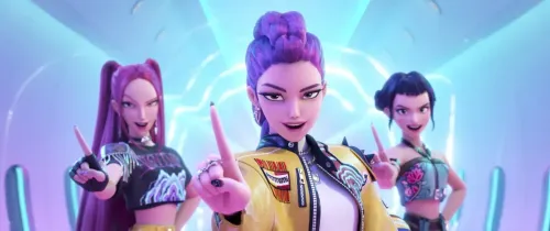 فتيات كيبوب ثلاثي يتألقن في مشهد ملون، يعكس أجواء فيلم "KPop Demon Hunters" الناجح على نتفليكس.
