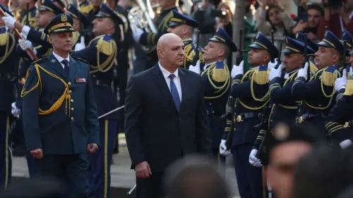 انتخاب قائد الجيش اللبناني جوزيف عون رئيسًا للجمهورية وسط احتفالات عسكرية، بعد أكثر من عامين من الفراغ السياسي.