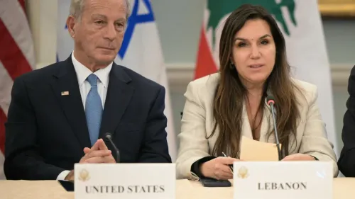 اجتماع رفيع المستوى بين ممثلين لبنانيين وإسرائيليين، مع التركيز على بيان وزارة الخارجية الأمريكية حول وقف إطلاق النار.