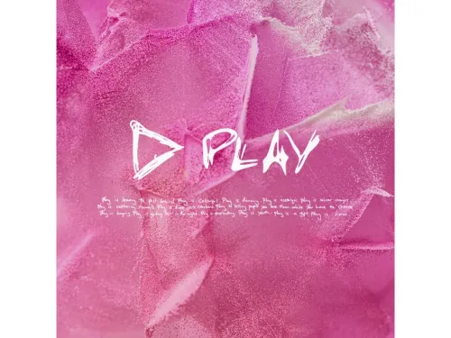 غلاف ألبوم "Play" لإد شيران، يظهر تصميمًا ملونًا باللون الوردي مع نص يعبر عن معاني الموسيقى والذكريات، يعكس روح الألبوم الجديد.