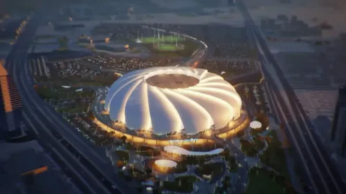 استاد أرامكو في الخبر، المملكة العربية السعودية، يُظهر تصميمه العصري والمبتكر، حيث يُعتبر أحد الملاعب الرئيسية لكأس العالم 2034.