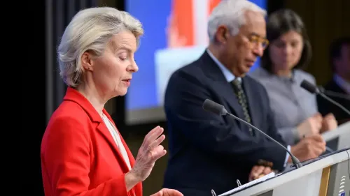 اجتماع لقادة أوروبيين يتحدثون عن القضايا الدولية، مع التركيز على أهمية القانون الدولي في ظل الأزمات الحالية.