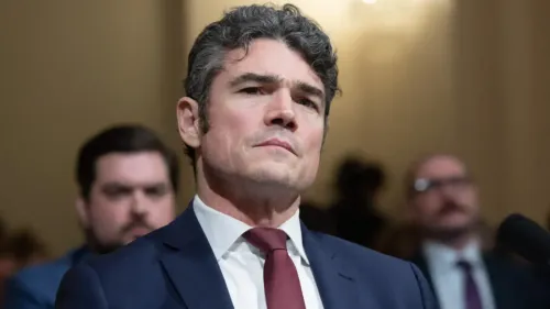 جوزيف كينت، مدير المركز الوطني لمكافحة الإرهاب، أثناء جلسة استماع، حيث أعلن استقالته احتجاجاً على الحرب ضد إيران.