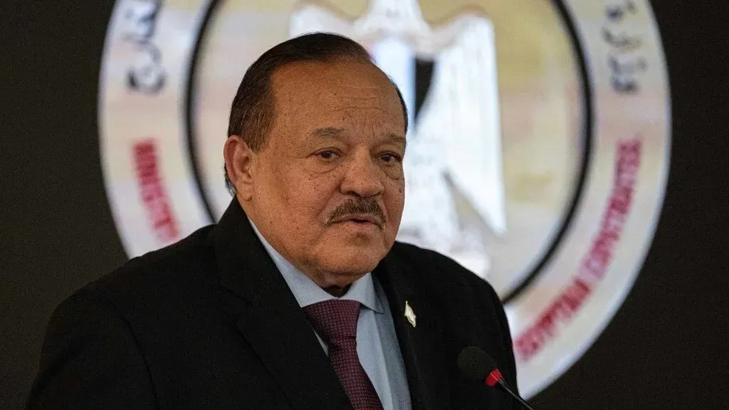 وزير الخارجية السوداني يتحدث في السفارة بلندن، محذرًا من خطط قوات الدعم السريع لإعلان حكومة موازية خلال مؤتمر حول السودان.