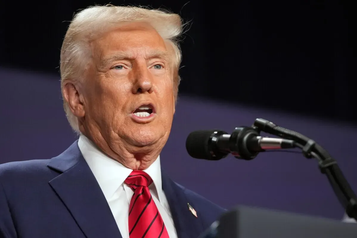 يدلي الرئيس الأمريكي دونالد ترامب بتصريحات حول فرض رسوم جمركية بنسبة 25% على كندا والمكسيك خلال خطاب في مؤتمر، مع التركيز على القضايا الاقتصادية.