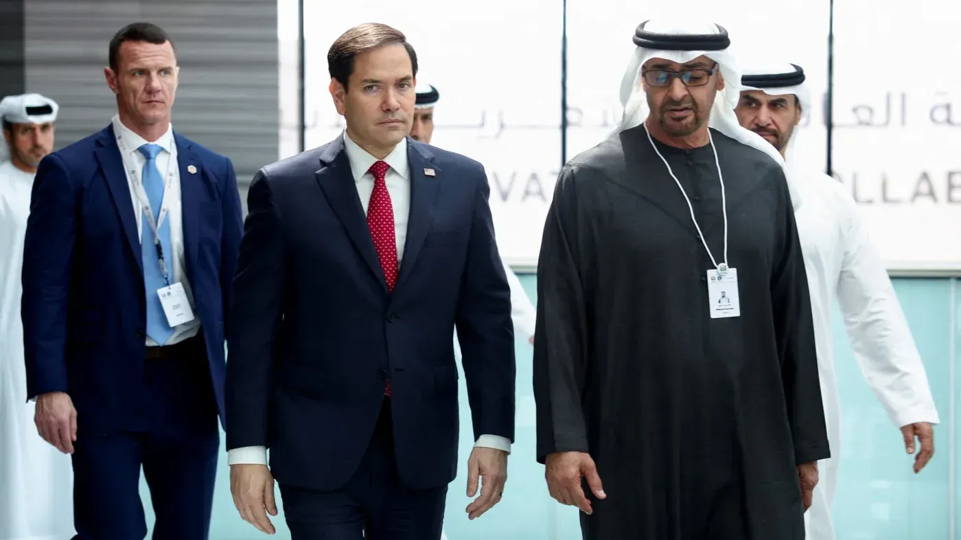 اجتماع وزير الخارجية الأمريكي ماركو روبيو مع الشيخ محمد بن زايد آل نهيان في أبوظبي، حيث تم مناقشة قضايا التعاون الإقليمي.