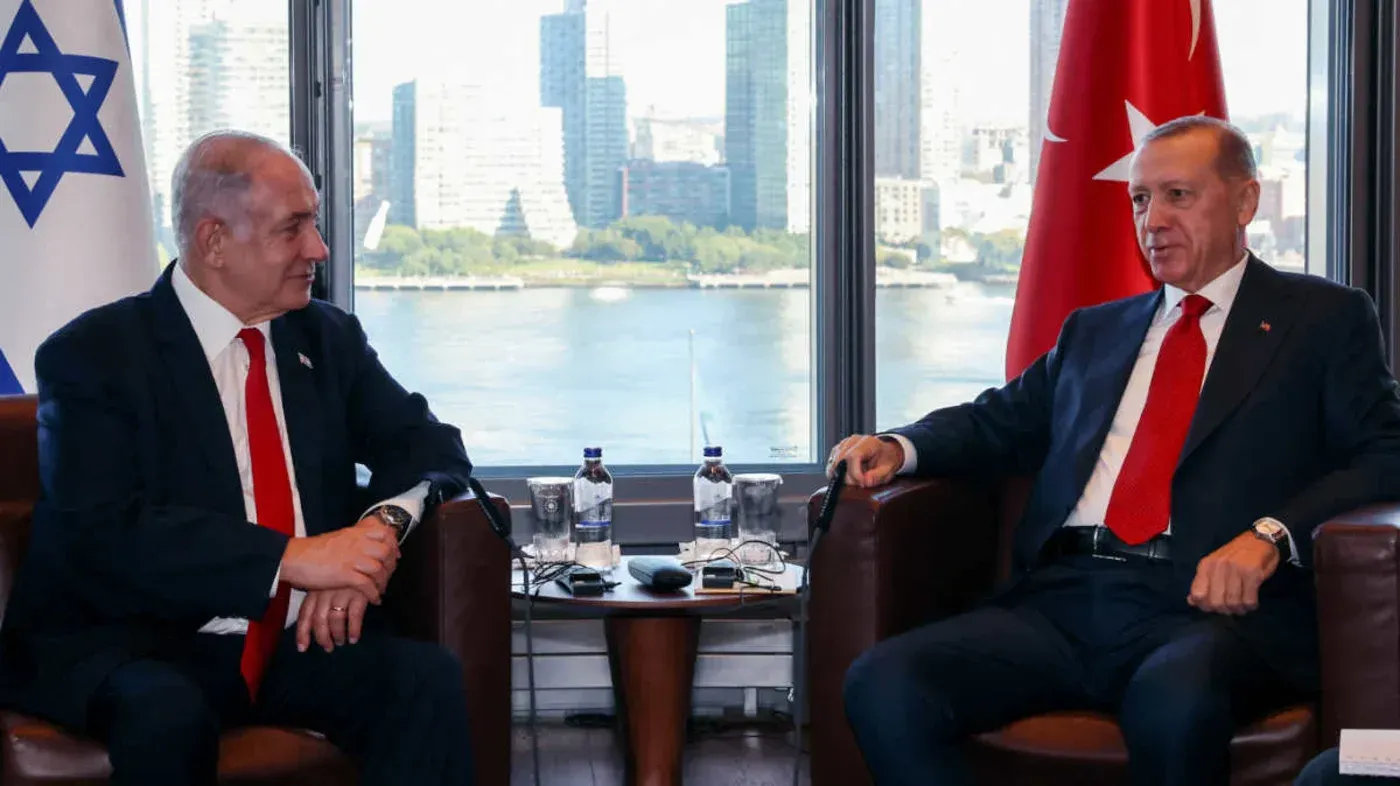 اجتماع بين رئيس الوزراء الإسرائيلي بنيامين نتنياهو والرئيس التركي رجب طيب أردوغان، مع العلميات السياسية المتصاعدة بين البلدين.